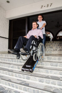 silla sube escaleras oruga en hotel